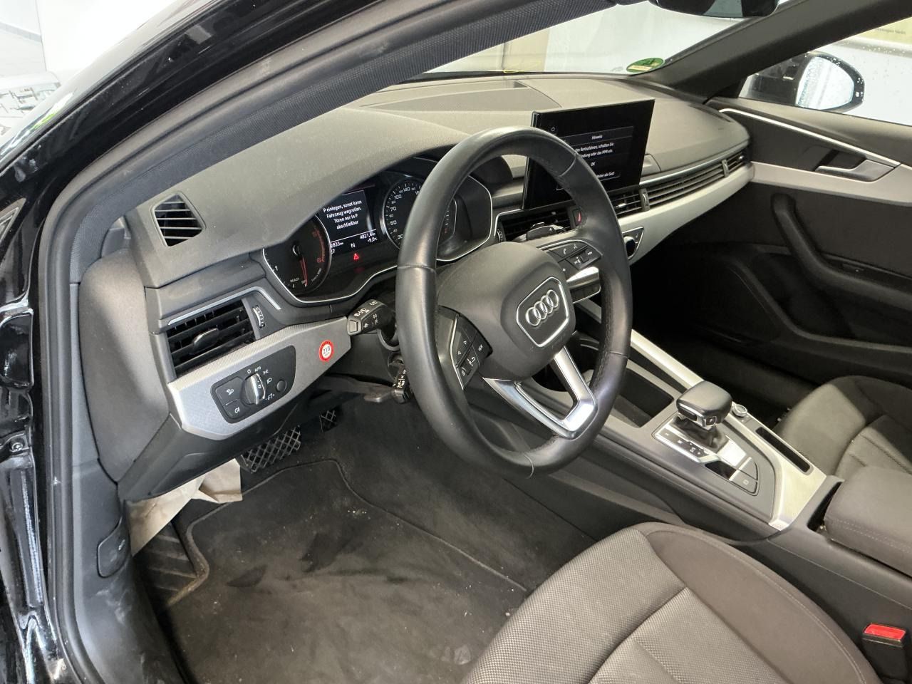 Fahrzeugabbildung Audi A4 Avant 35 TDI S tronic Advanced ACC|LED|Navi