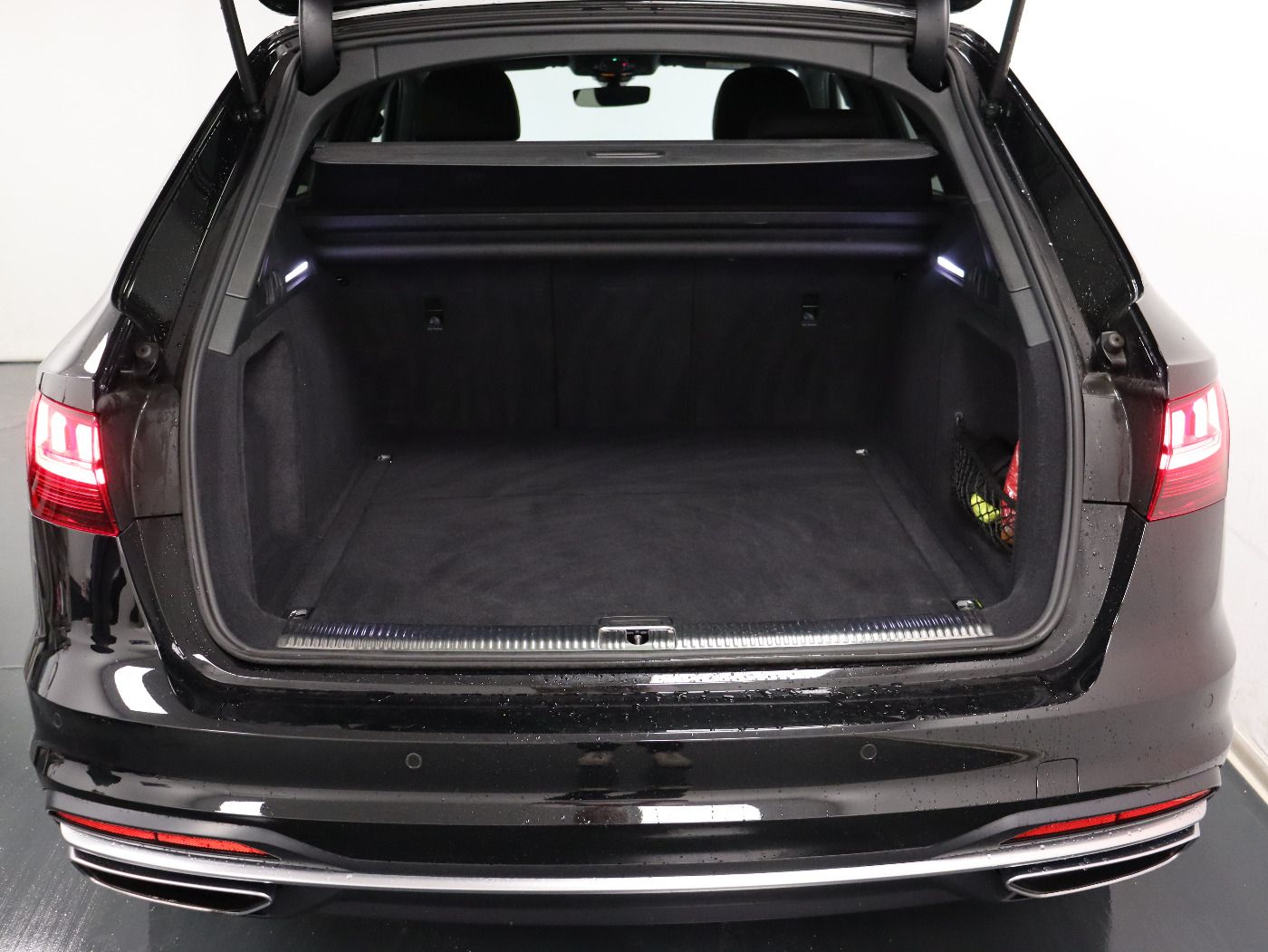 Fahrzeugabbildung Audi A4 Avant 40 TDI quattro S tronic Advanced ACC|LM