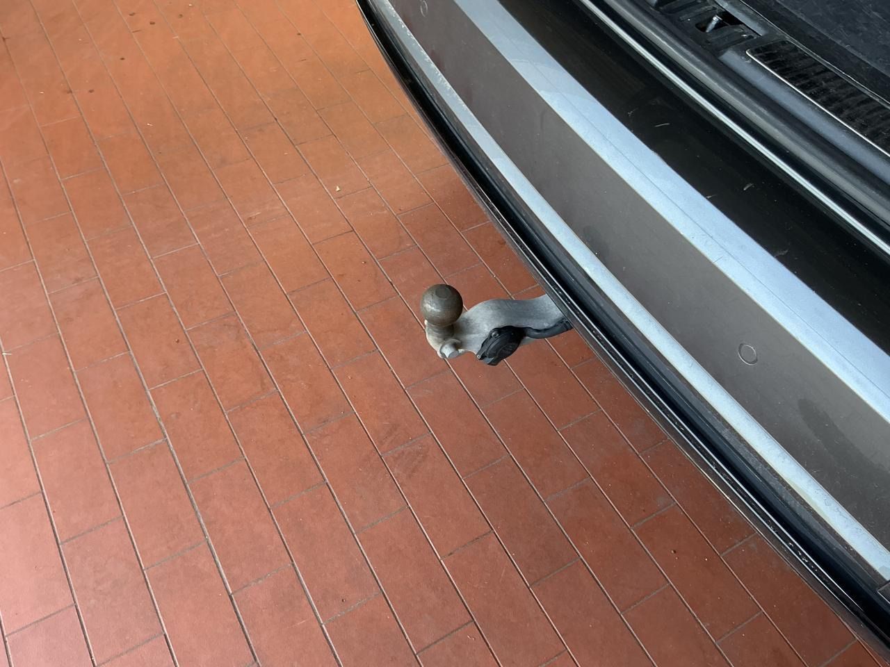 Fahrzeugabbildung Volkswagen Touareg 3.0 TDI 4 Motion tiptronic R-line Matrix
