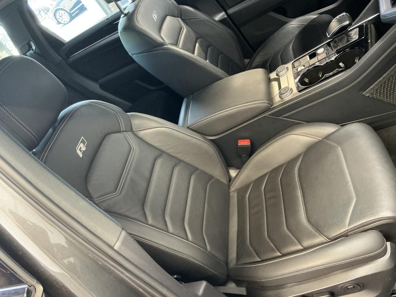 Fahrzeugabbildung Volkswagen Touareg 3.0 TDI 4 Motion tiptronic R-line Matrix
