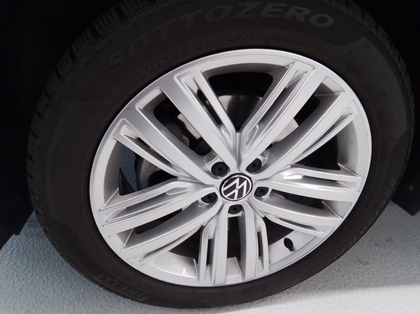 Fahrzeugabbildung Volkswagen Tiguan Allspace 2.0 TSI 4Motion DSG R-line h/k