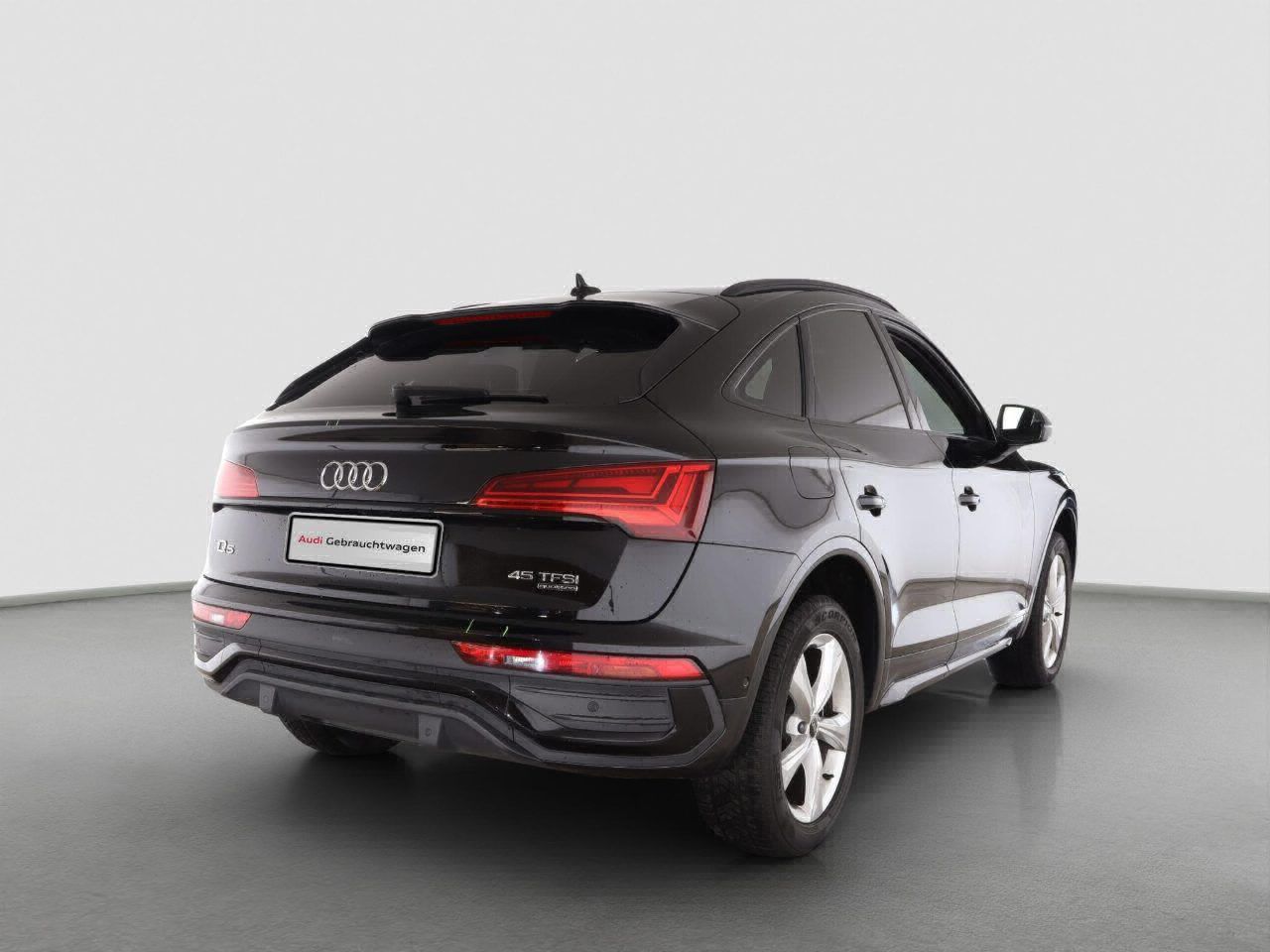 Fahrzeugabbildung Audi Q5 Sportback 45 TFSI quattro S tronic advanced