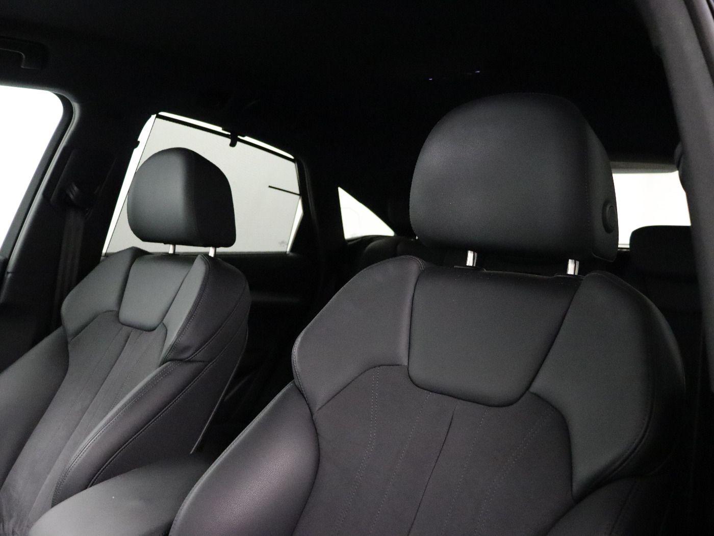 Fahrzeugabbildung Audi Q5 Sportback 45 TFSI quattro S tronic S line AHK