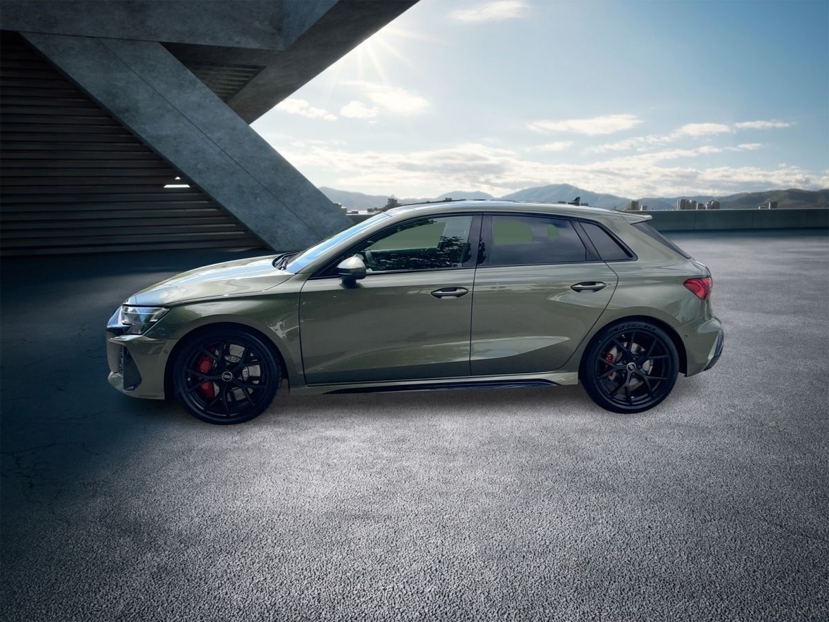 Fahrzeugabbildung Audi RS 3 Sportback quattro Matrix|Pano|280km/h