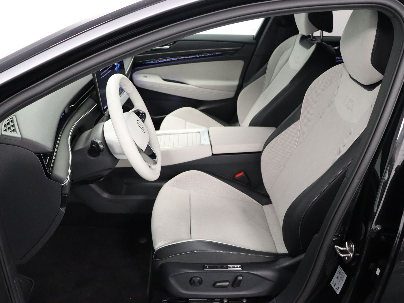 Fahrzeugabbildung Volkswagen ID.7 Tourer Pro IQ.Light|Matrix|CarPlay|h/k|AHK