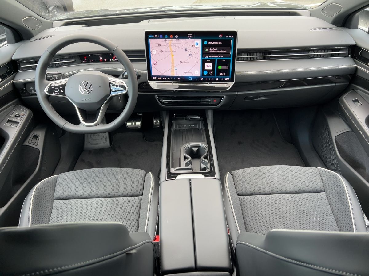 Fahrzeugabbildung Volkswagen ID.7 Tourer Pro 77 kWh AHK Navi 360° Wärmepumpe