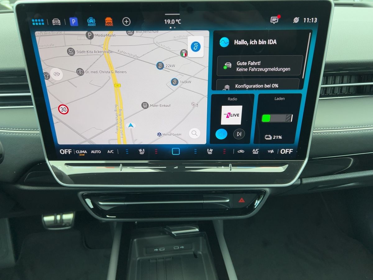 Fahrzeugabbildung Volkswagen ID.7 Tourer Pro 77 kWh AHK Navi 360° Wärmepumpe