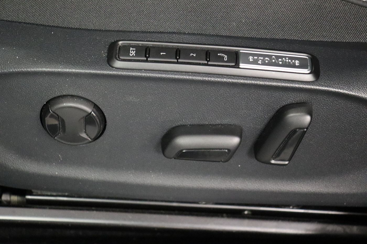 Fahrzeug autohaus mense Fahrzeugabbildung Volkswagen ID.7 Tourer Pro IQ.Light|Matrix|CarPlay|AHK|HUD