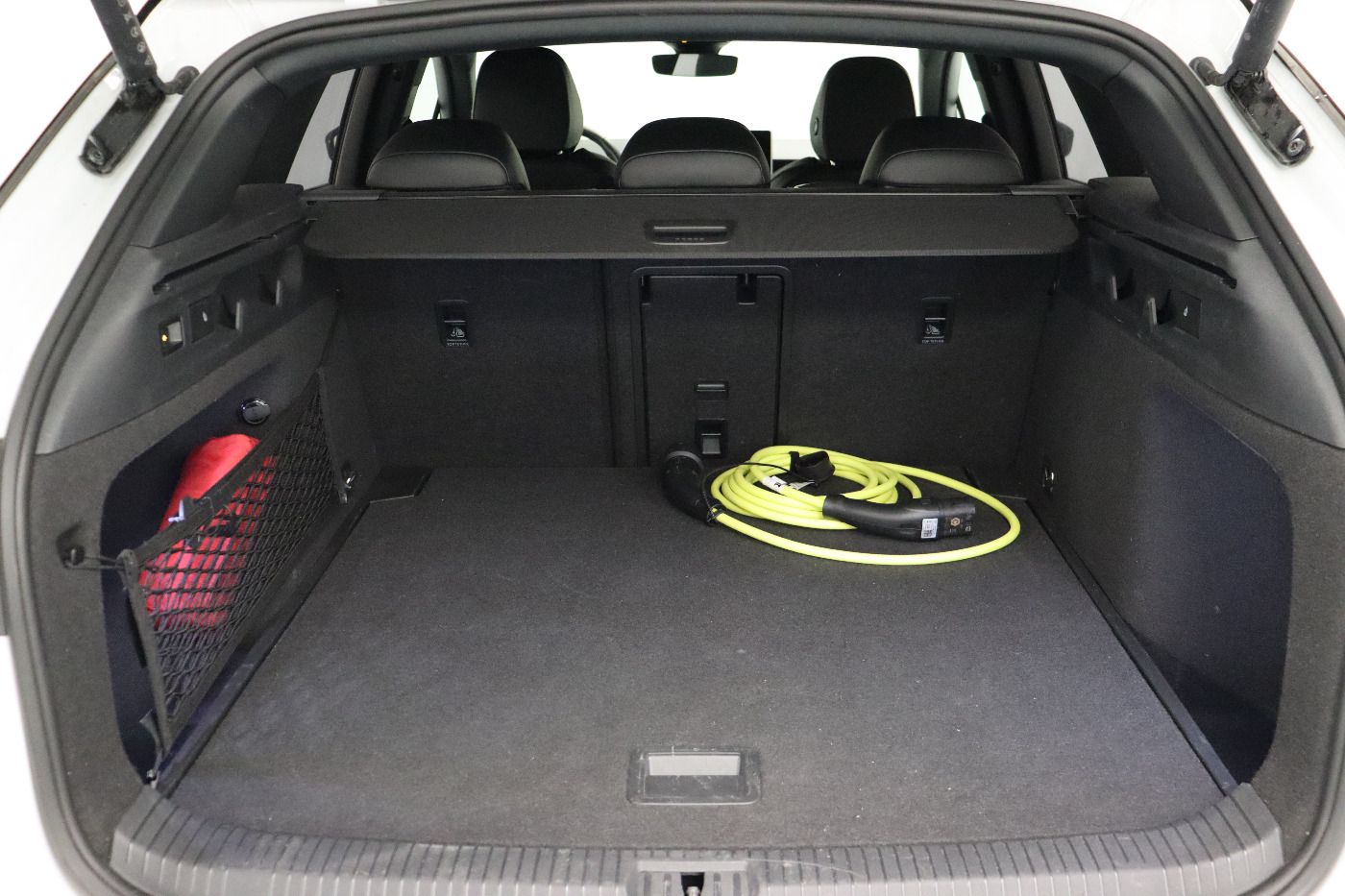 Fahrzeug autohaus mense Fahrzeugabbildung Volkswagen ID.7 Tourer Pro IQ.Light|Matrix|CarPlay|AHK|HUD