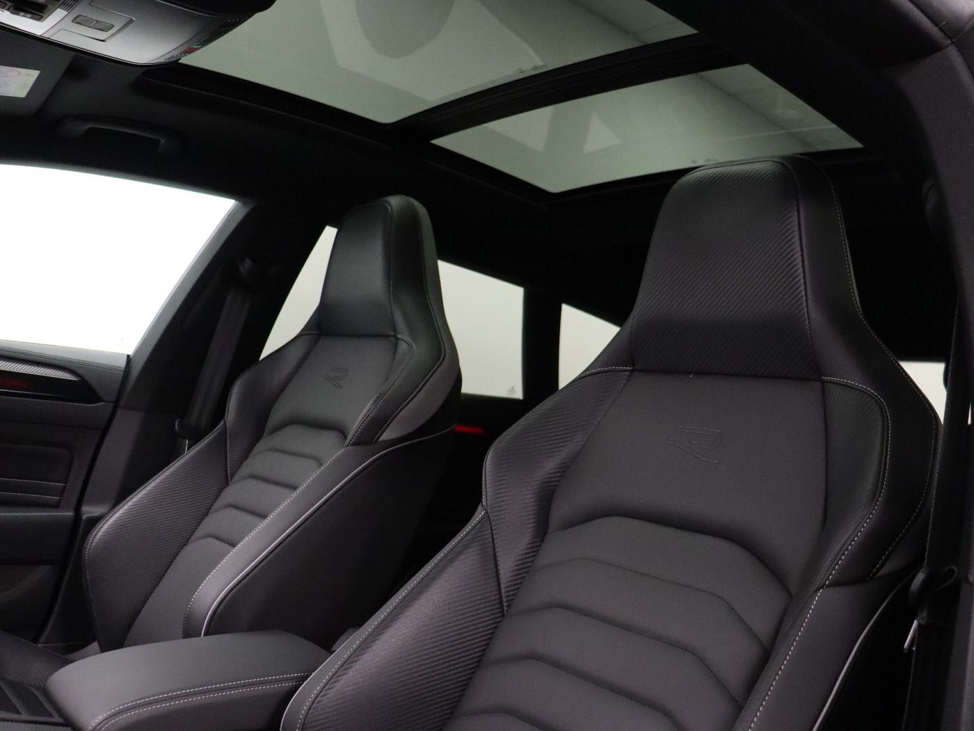 Fahrzeugabbildung Volkswagen Arteon Shooting Brake 2.0 TDI 4 Motion DSG R lin