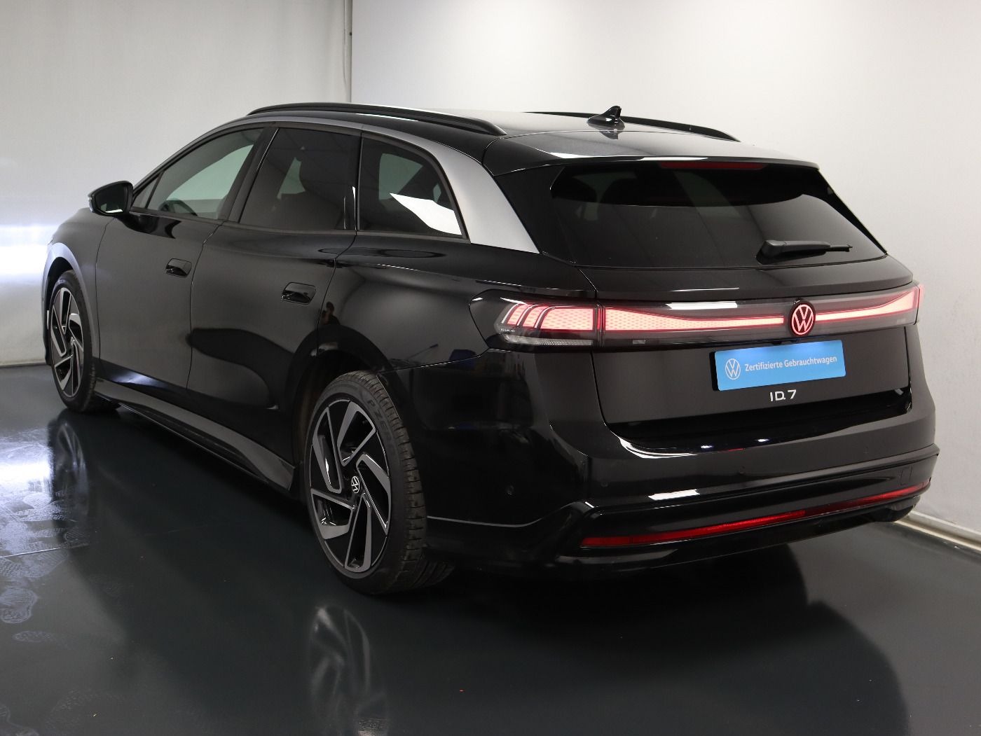 Fahrzeugabbildung Volkswagen ID.7 Tourer Pro IQ.Light|Matrix|CarPlay|h/k|AHK