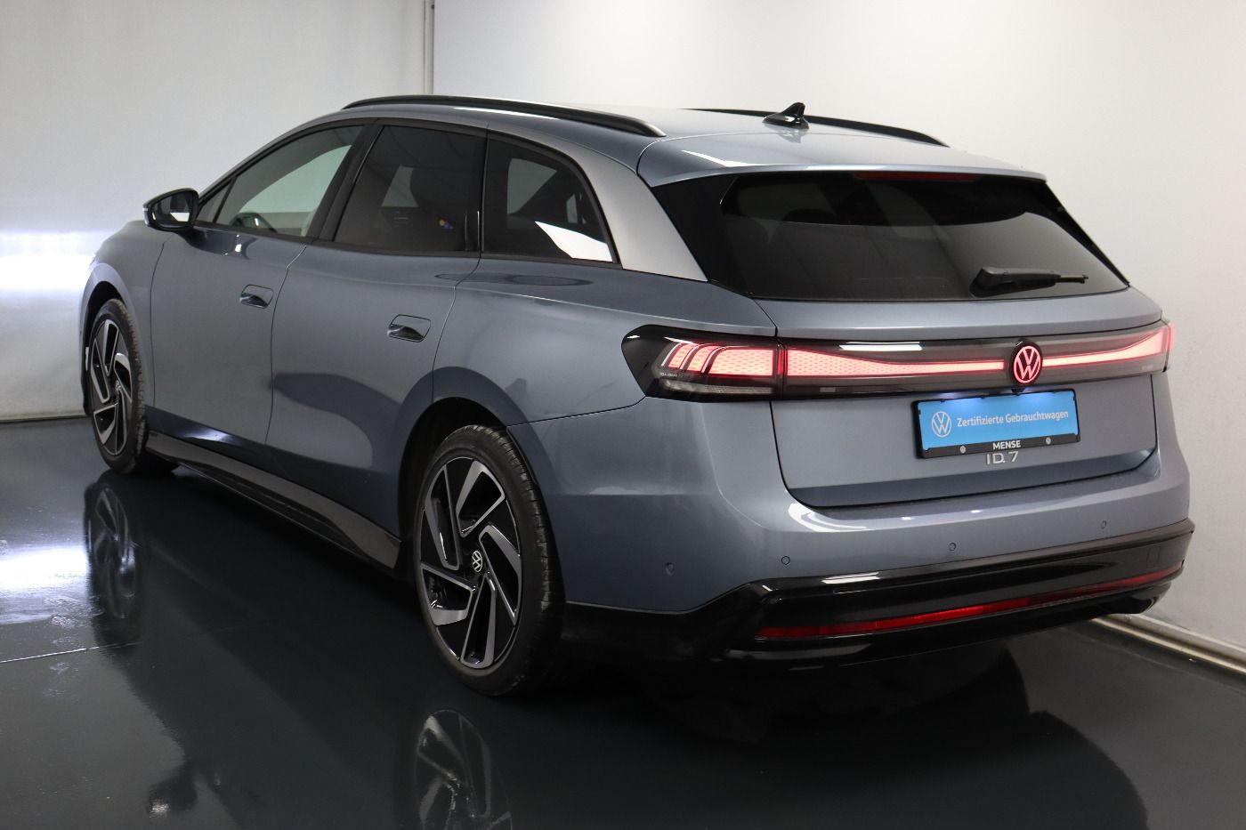 Fahrzeugabbildung Volkswagen ID.7 Tourer Pro IQ.Light|Matrix|CarPlay|h/k|AHK