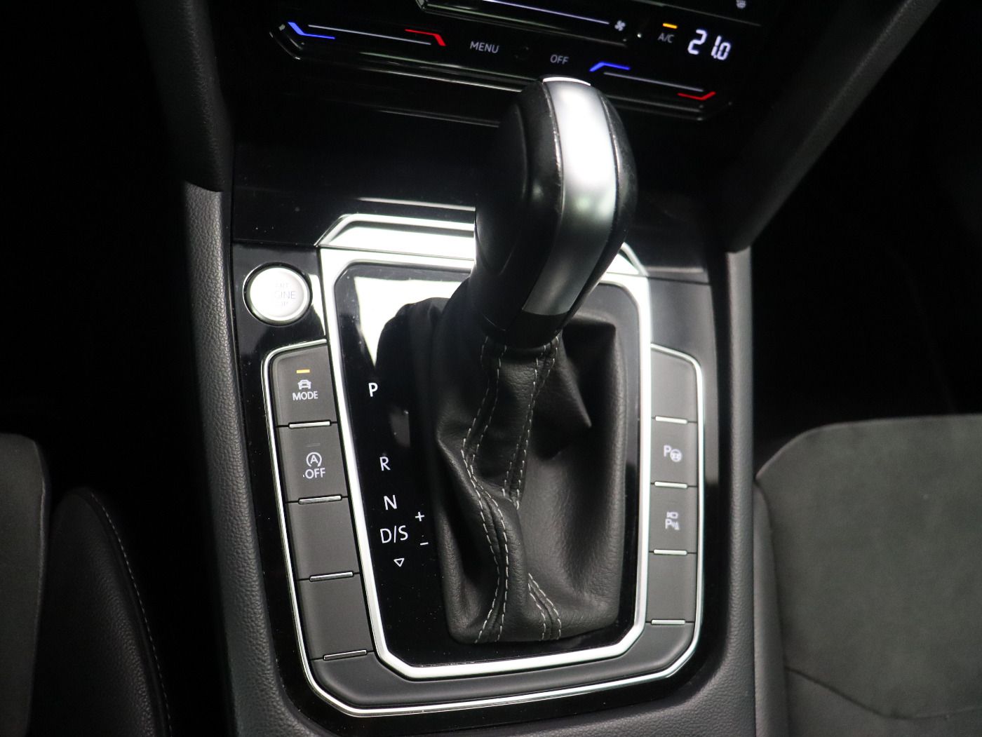Fahrzeugabbildung Volkswagen Arteon Shooting Brake 2.0 TDI DSG R-line CarPlay