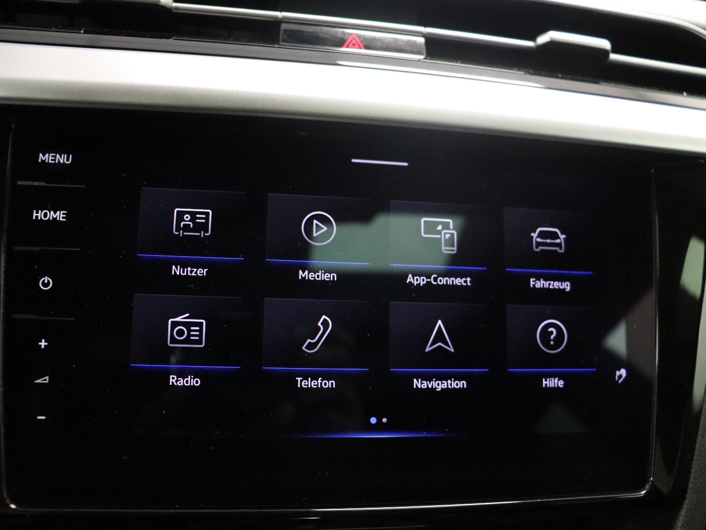 Fahrzeugabbildung Volkswagen Arteon Shooting Brake 2.0 TDI DSG R-line CarPlay