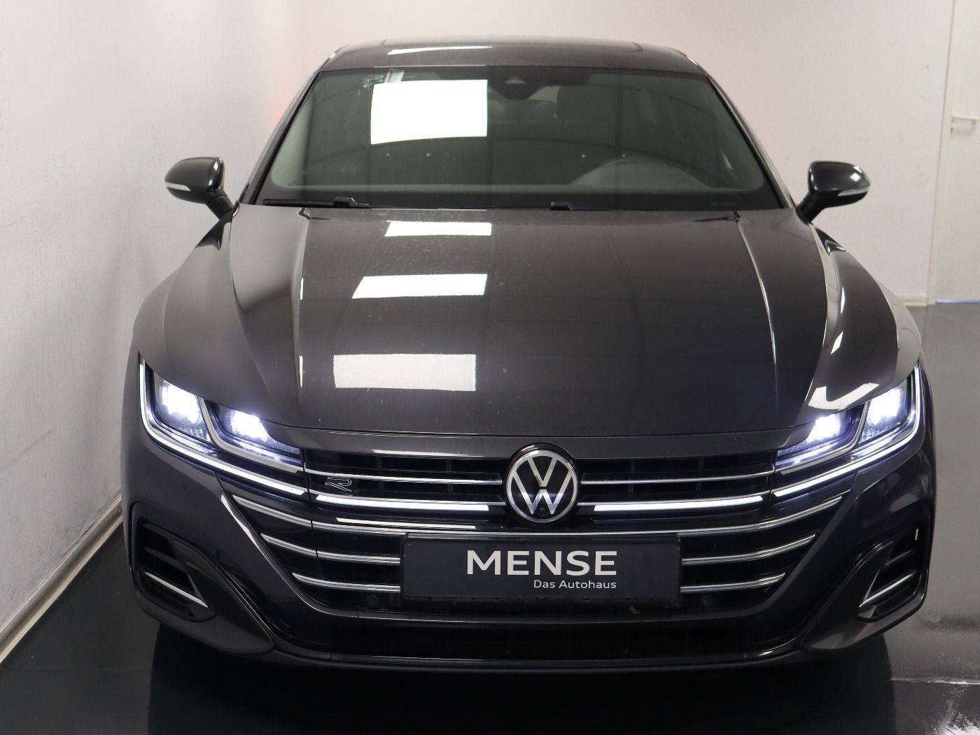Fahrzeugabbildung Volkswagen Arteon Shooting Brake 2.0 TDI DSG R-line CarPlay