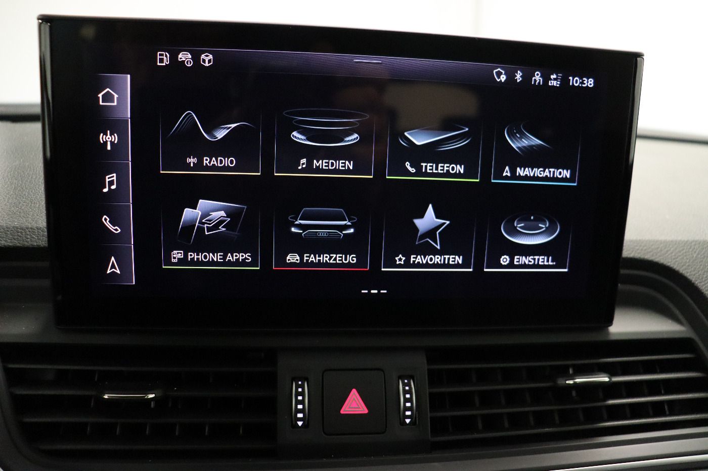 Fahrzeugabbildung Audi Q5 Sportback 45 TFSI quattro S tronic Matrix|AHK