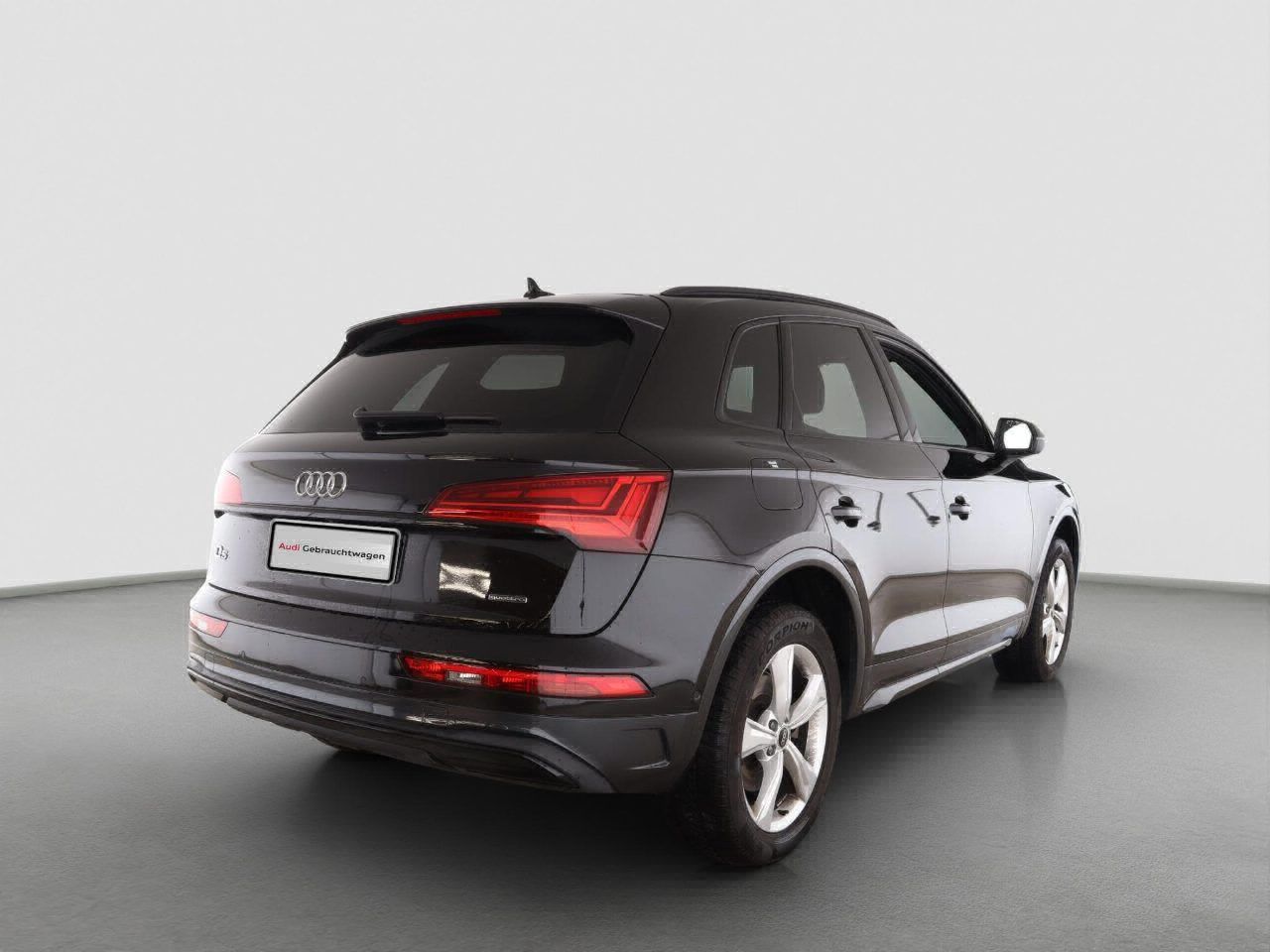 Fahrzeugabbildung Audi Q5 45 TFSI quattro S tronic advanced Matrix|AHK