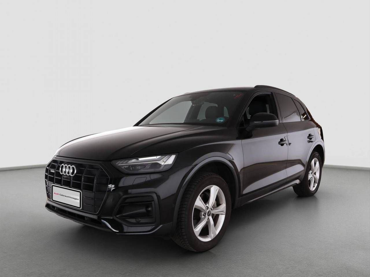 Fahrzeugabbildung Audi Q5 45 TFSI quattro S tronic advanced Matrix|AHK