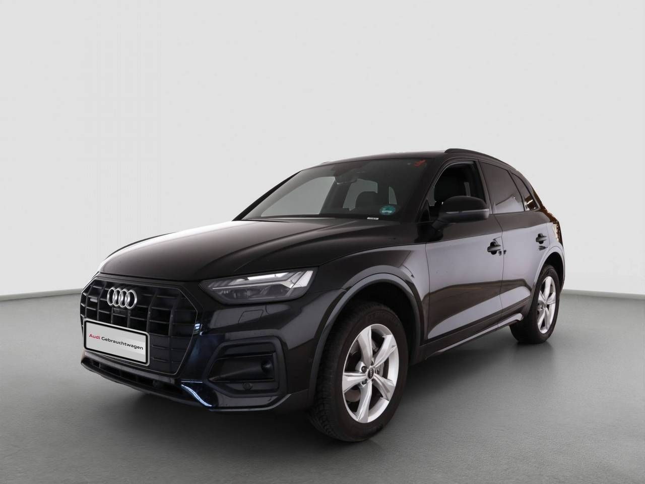 Fahrzeugabbildung Audi Q5 45 TFSI quattro S tronic advanced Matrix|AHK