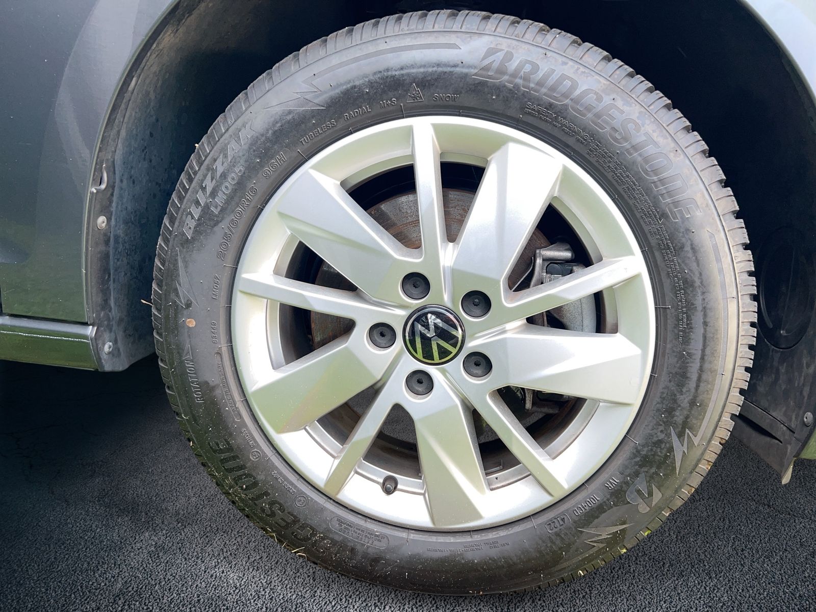 Fahrzeugabbildung Volkswagen Caddy 1.5 TSI Life CarPlay|Navi|KlimaA|PDC