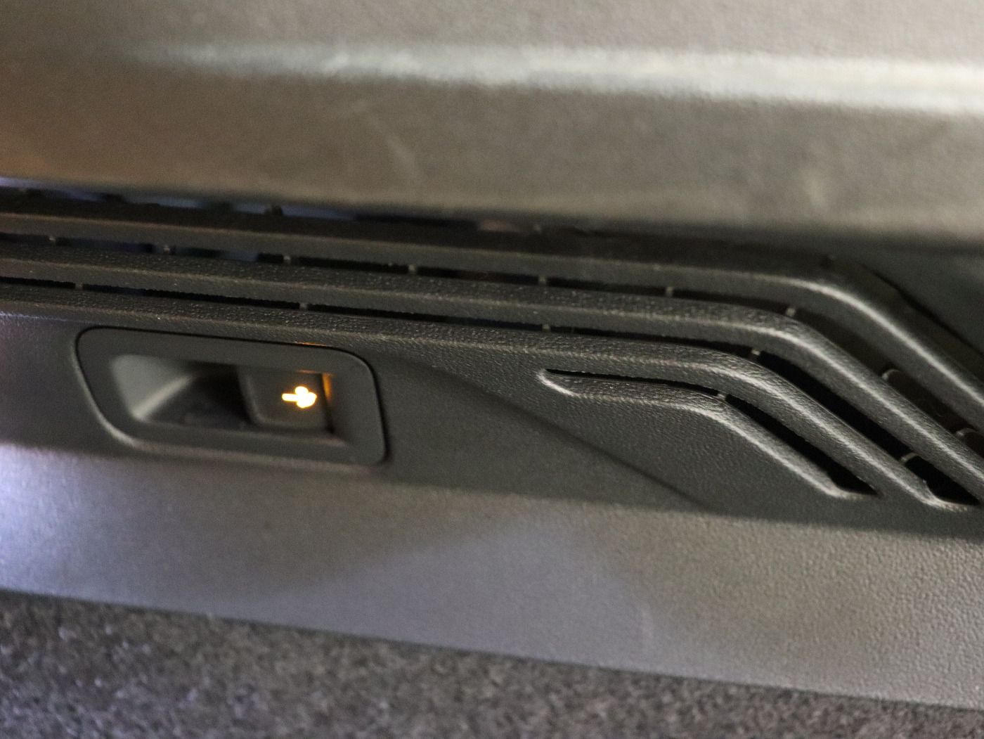 Fahrzeugabbildung Volkswagen ID.4 Pro CarPlay|AHK|ACC|LED|Navi|Akustikglas|LM