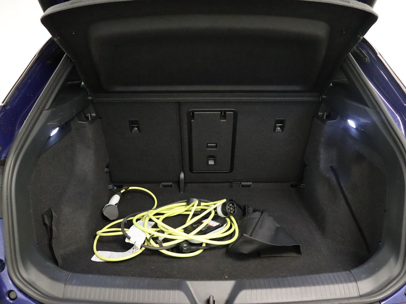 Fahrzeugabbildung Volkswagen ID.4 Pro CarPlay|AHK|ACC|LED|Navi|Akustikglas|LM