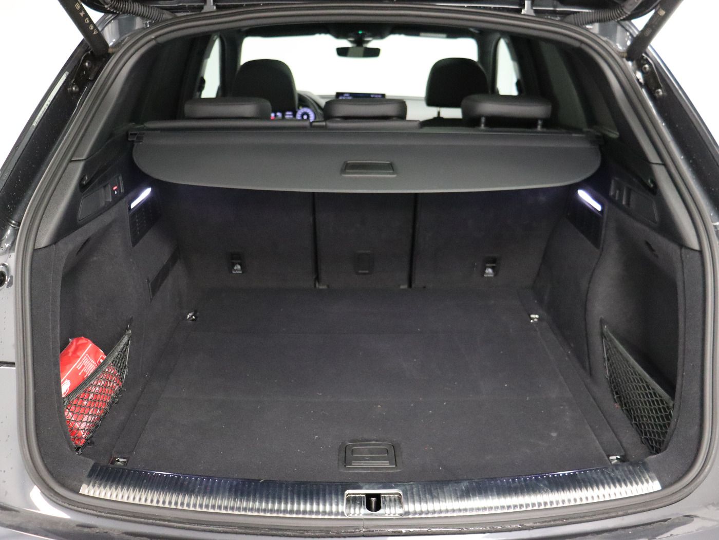 Fahrzeugabbildung Audi Q5 45 TFSI quattro S tronic advanced Matrix|AHK