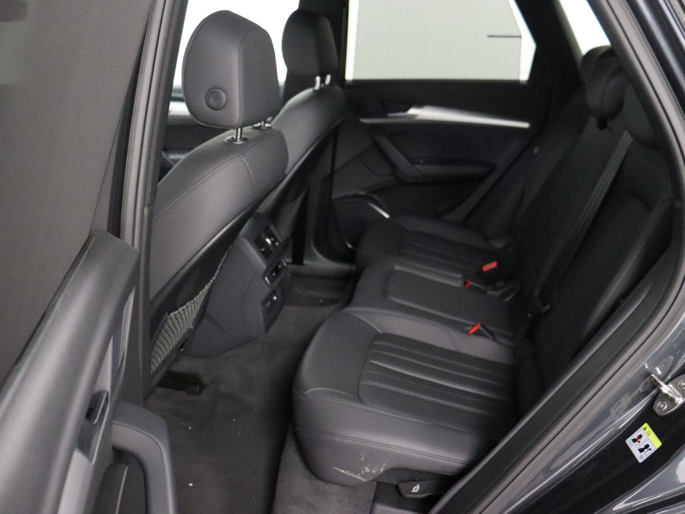 Fahrzeugabbildung Audi Q5 45 TFSI quattro S tronic advanced Matrix|AHK