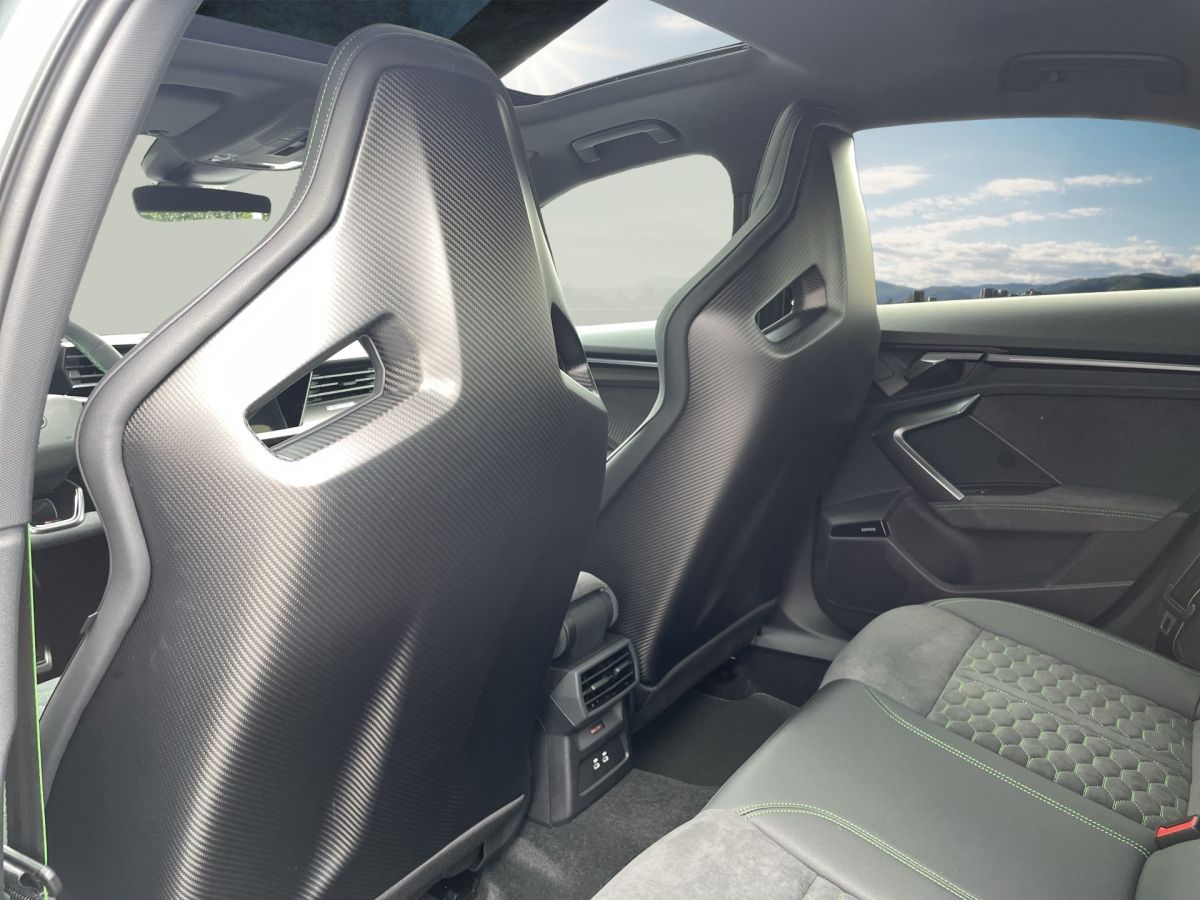 Fahrzeugabbildung Audi RS 3 Limousine 294 kW S tronic Matrix|Sonos|HUD