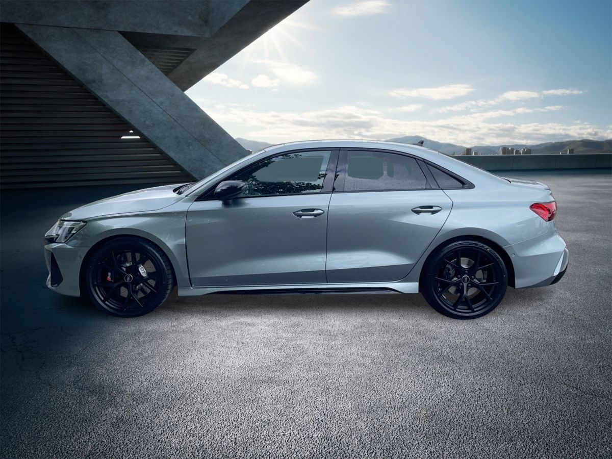 Fahrzeugabbildung Audi RS 3 Limousine 294 kW S tronic Matrix|Sonos|HUD