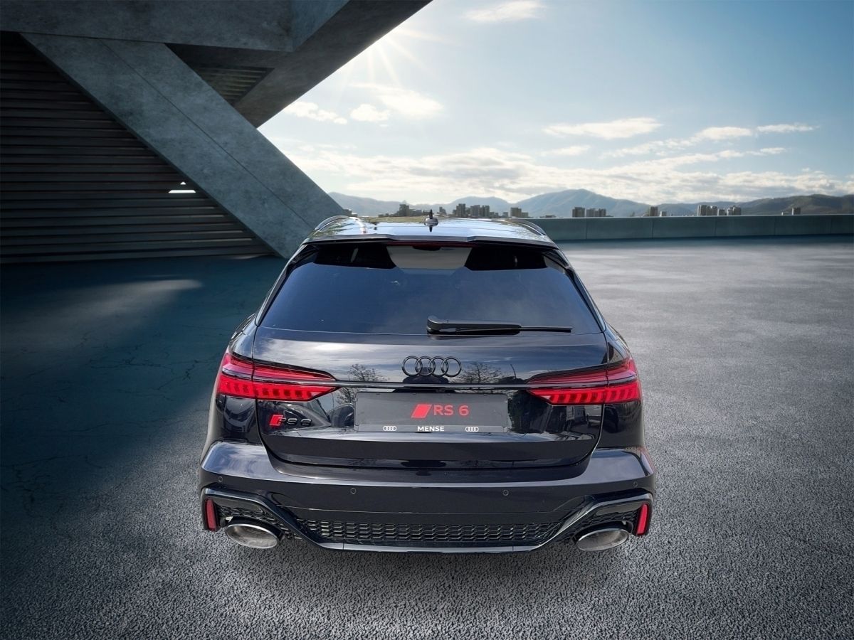 Fahrzeugabbildung Audi RS6 Avant performance Dynamik+|Schalensitze