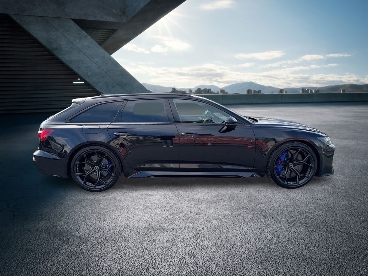 Fahrzeugabbildung Audi RS6 Avant performance Dynamik+|Schalensitze