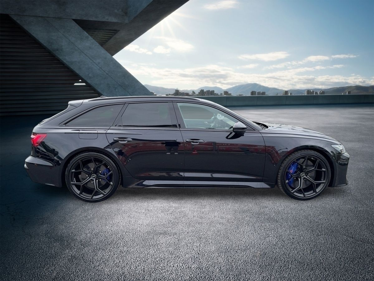 Fahrzeugabbildung Audi RS6 Avant performance |Luft