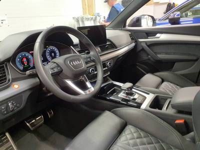 Fahrzeugabbildung Audi Q5 45 TFSI quattro S tronic S line Matrix|AHK|LM