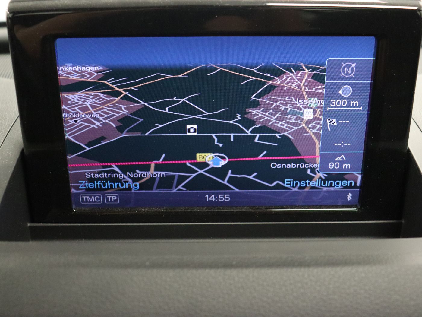 Fahrzeugabbildung Audi Q3 2.0 TDI quattro S tronic Pano|Navi|Xenon|PDC