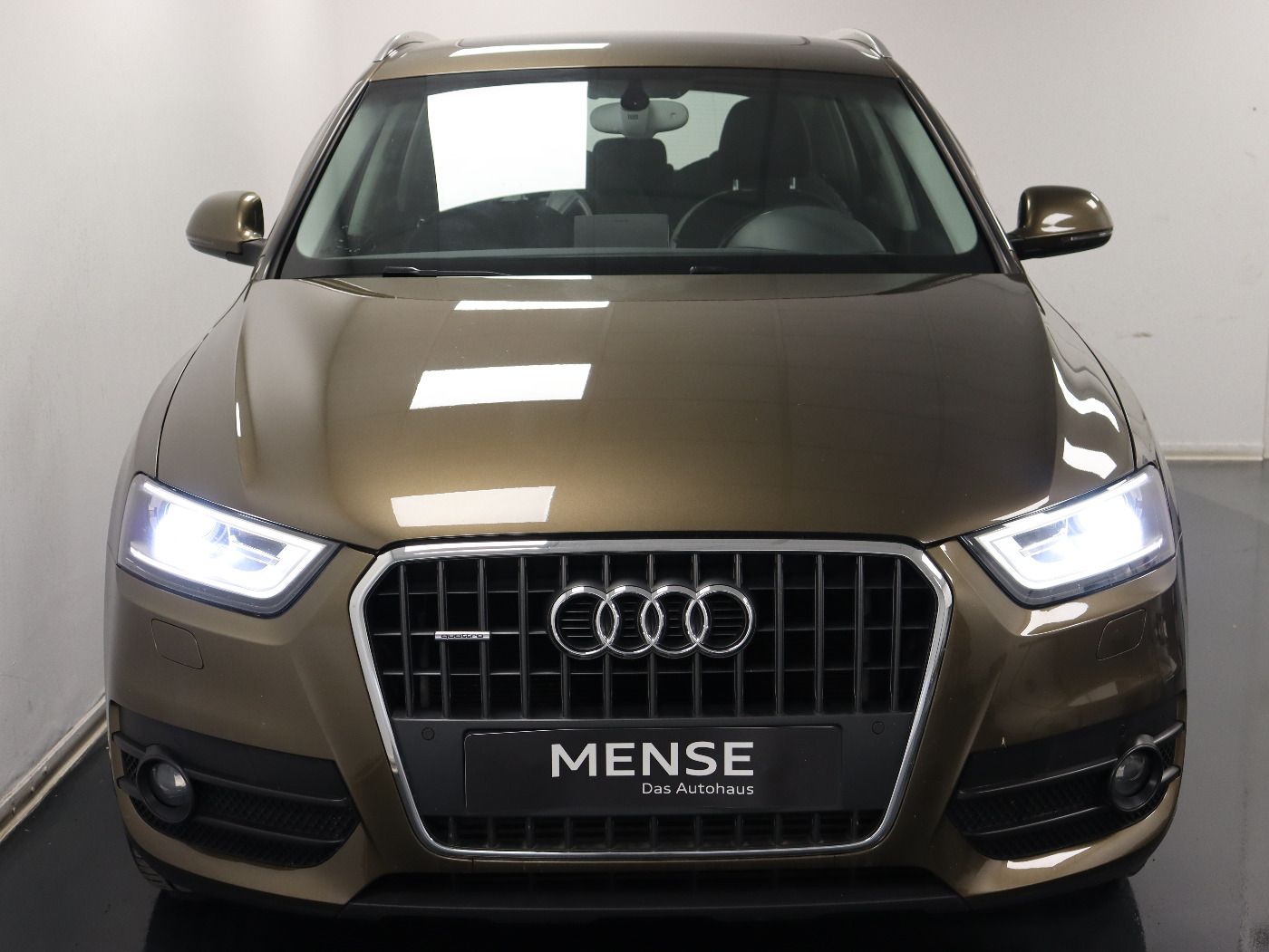 Fahrzeugabbildung Audi Q3 2.0 TDI quattro S tronic Pano|Navi|Xenon|PDC