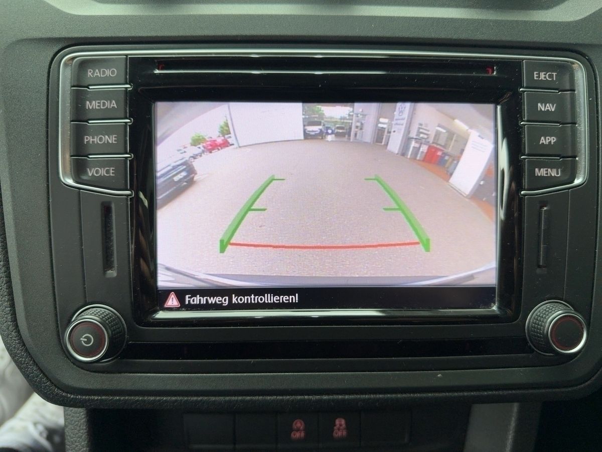 Fahrzeugabbildung Volkswagen Caddy Maxi Kasten Navi|Kamera|SHZG