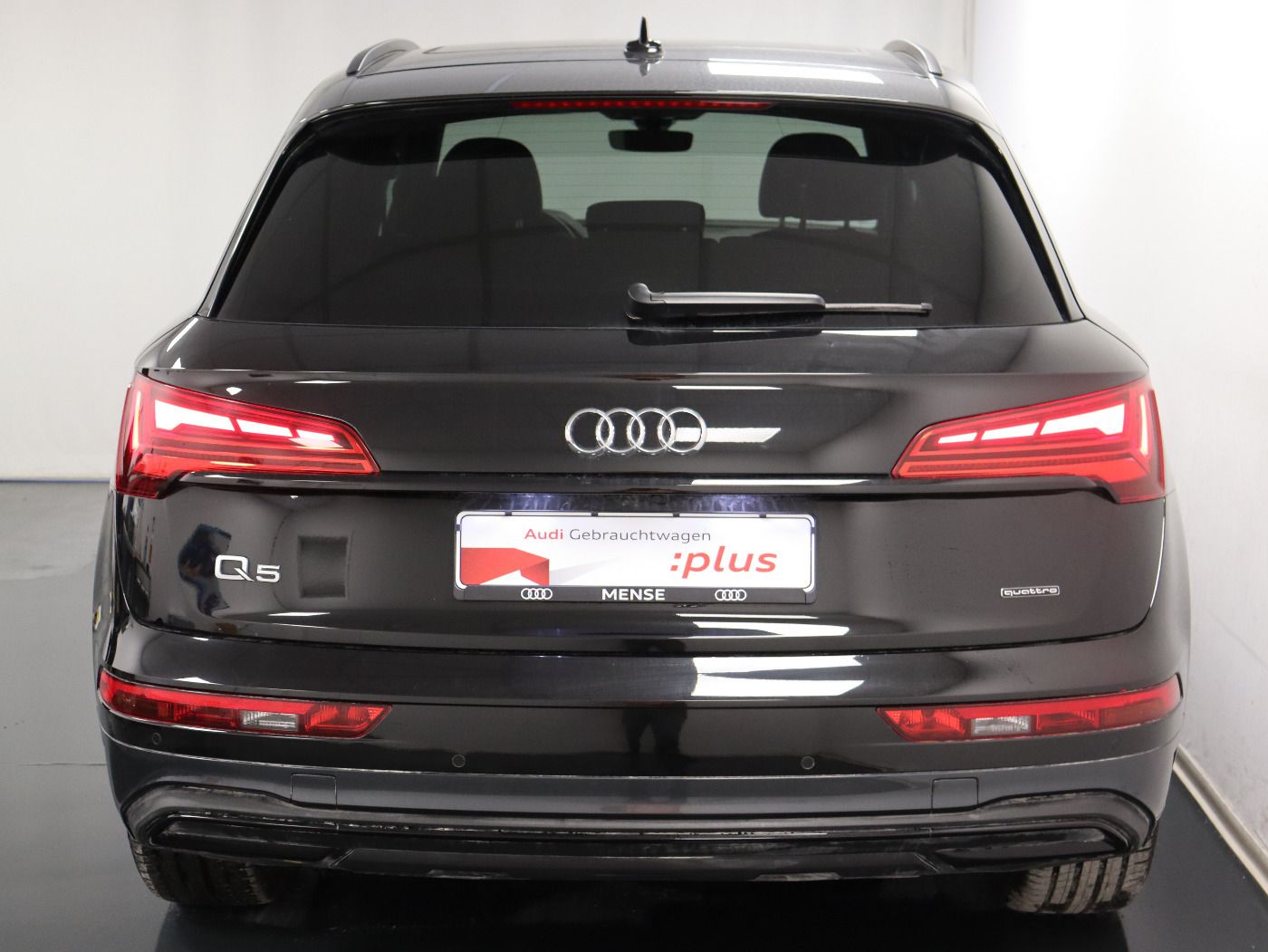 Fahrzeugabbildung Audi Q5 45 TFSI quattro S tronic advanced Matrix|AHK