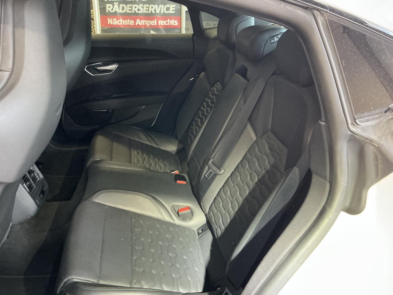 Fahrzeugabbildung Audi e-tron GT quattro Matrix|B&O|CarPlay|HUD|Luft|SD