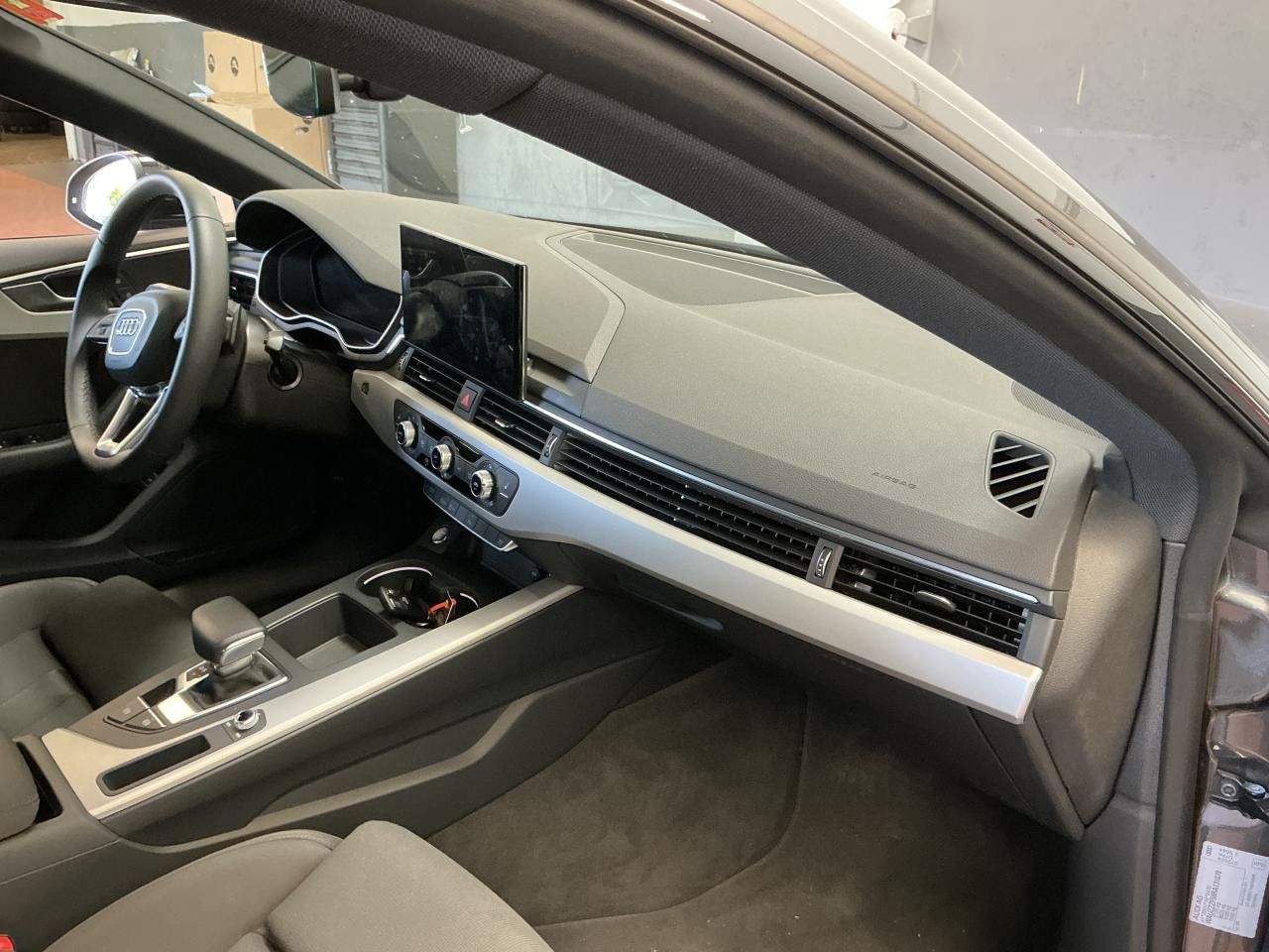 Fahrzeugabbildung Audi A5 Sportback 40 2.0 TDI (M-H) S-Line business LM