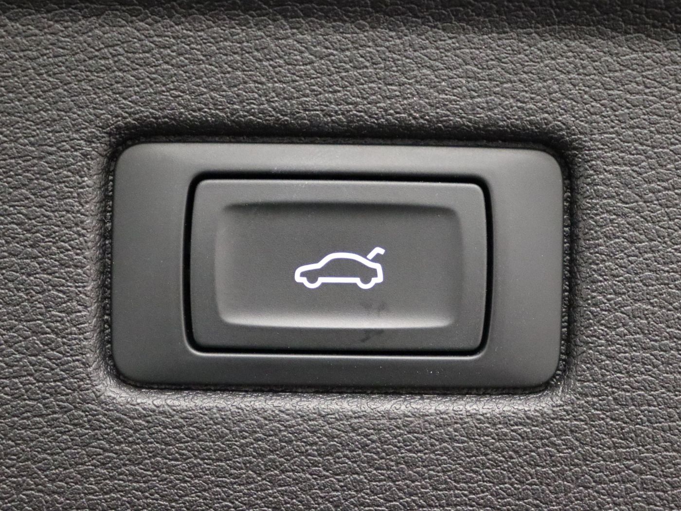 Fahrzeugabbildung Audi A5 Sportback 40 TDI S tronic S line LM