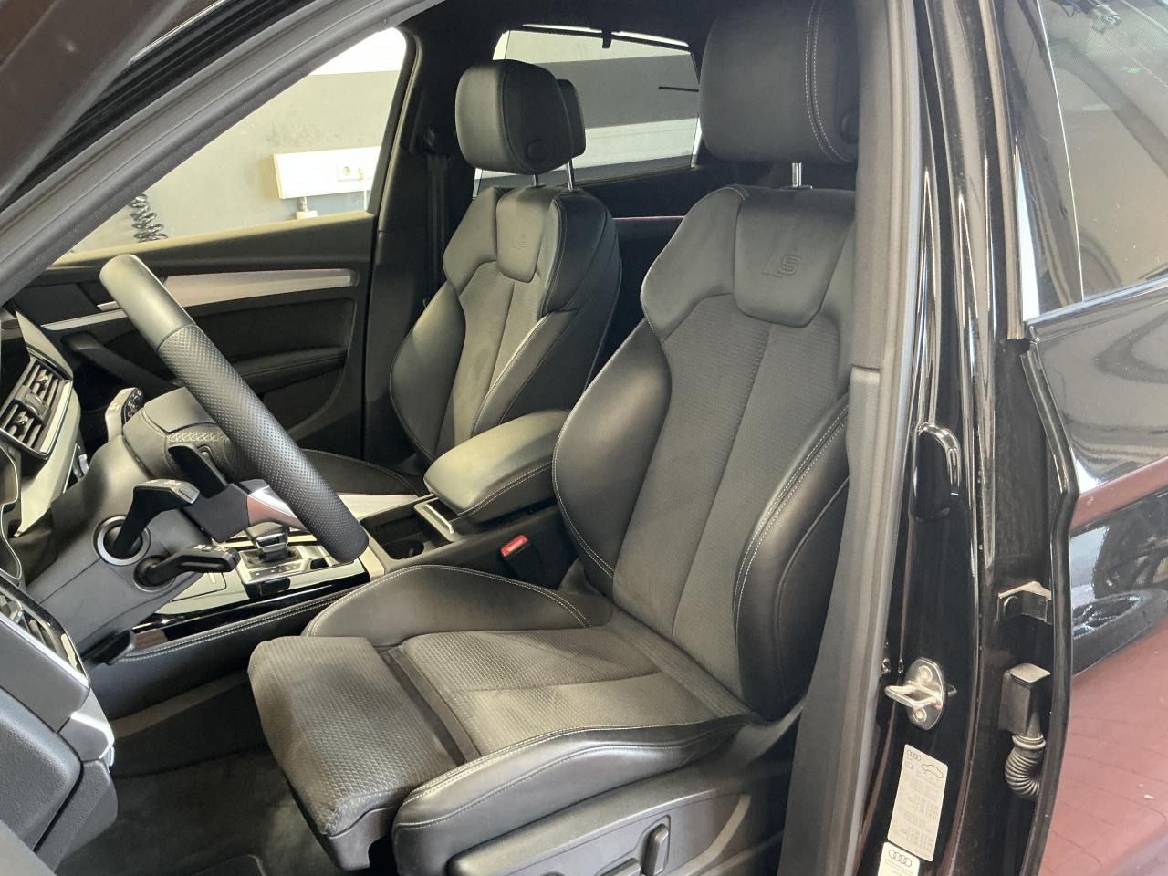 Fahrzeugabbildung Audi Q5 Sportback 55 TFSI e quattro S tronic S line M