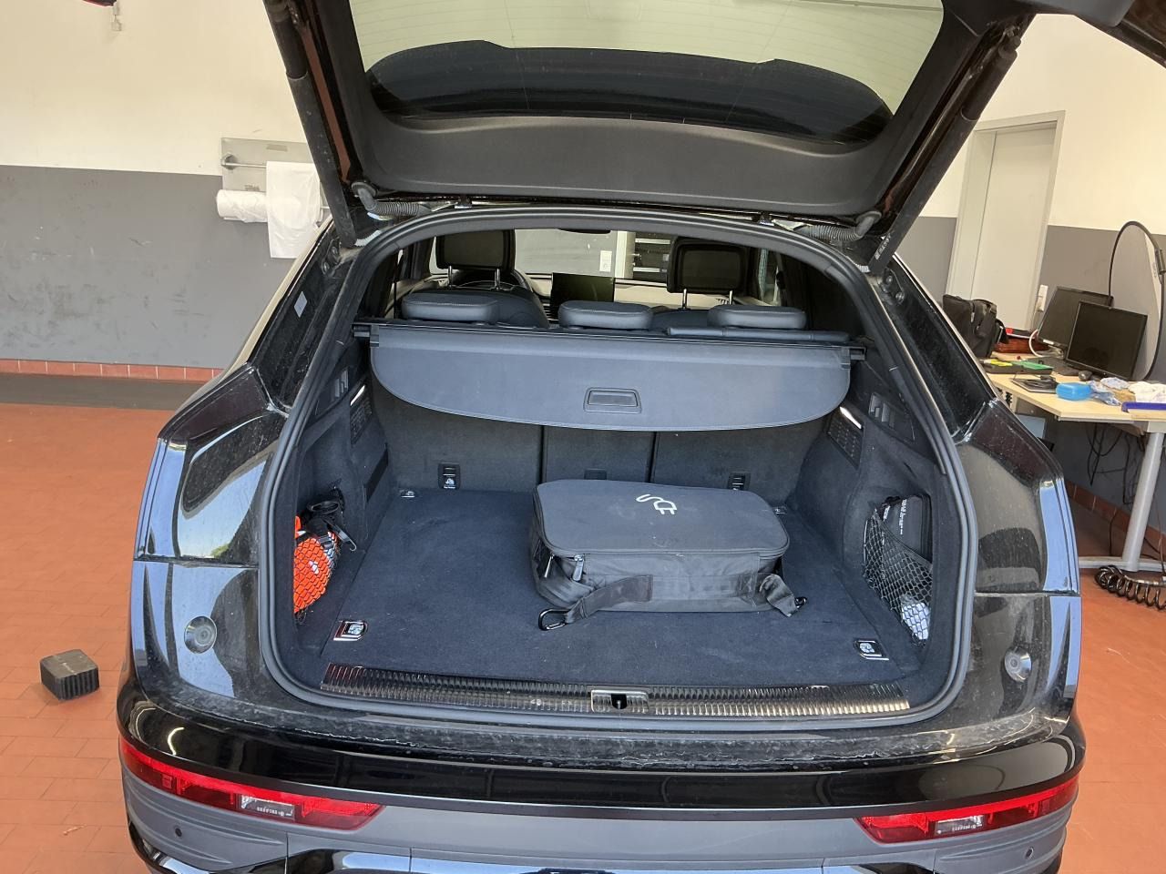 Fahrzeugabbildung Audi Q5 Sportback 55 TFSI e quattro S tronic S line M