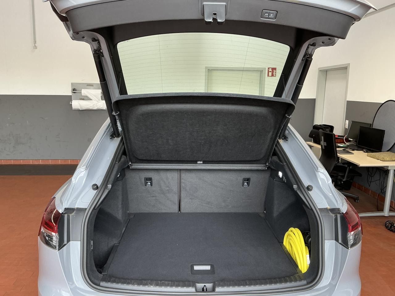 Fahrzeugabbildung Audi Q4 Sportback 40 e-tron basis Matrix|CarPlay|AHK
