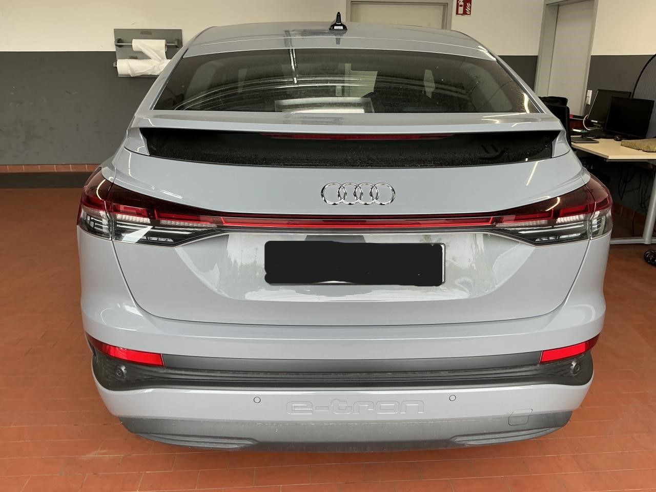 Fahrzeugabbildung Audi Q4 Sportback 40 e-tron basis Matrix|CarPlay|AHK