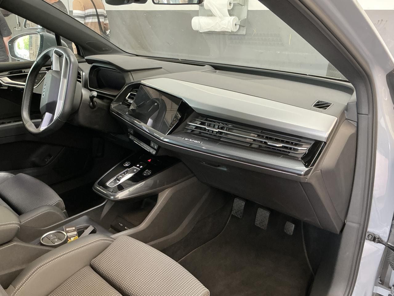 Fahrzeugabbildung Audi Q4 Sportback 40 e-tron basis Matrix|CarPlay|AHK