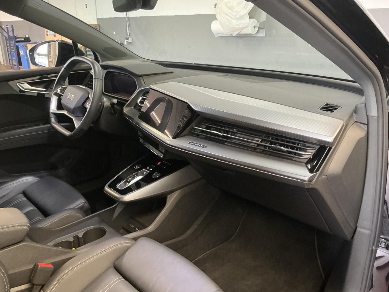 Fahrzeugabbildung Audi Q4 35 e-tron basis Pano|SD|Standhzg|ACC|LED|Navi