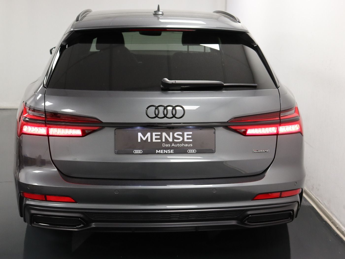 Fahrzeugabbildung Audi A6 Avant 50 TFSI e quaatro S tronic S line CarPl