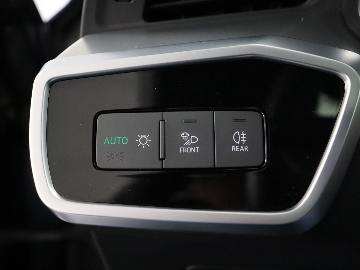 Fahrzeugabbildung Audi A6 Avant 50 TFSI e quaatro S tronic S line CarPl