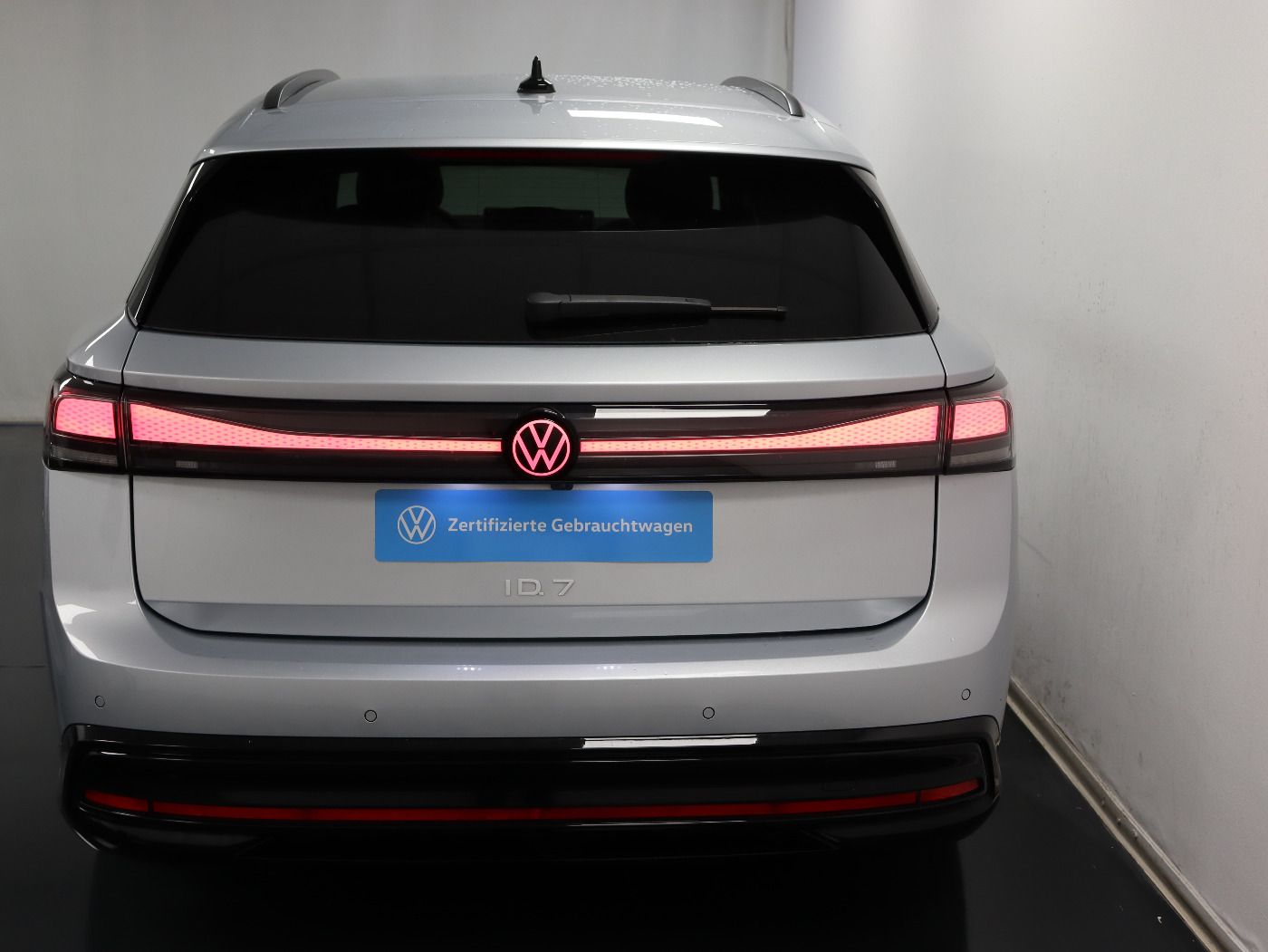 Fahrzeugabbildung Volkswagen ID.7 Tourer Pro IQ.Light|Matrix|CarPlay|AHK|LM